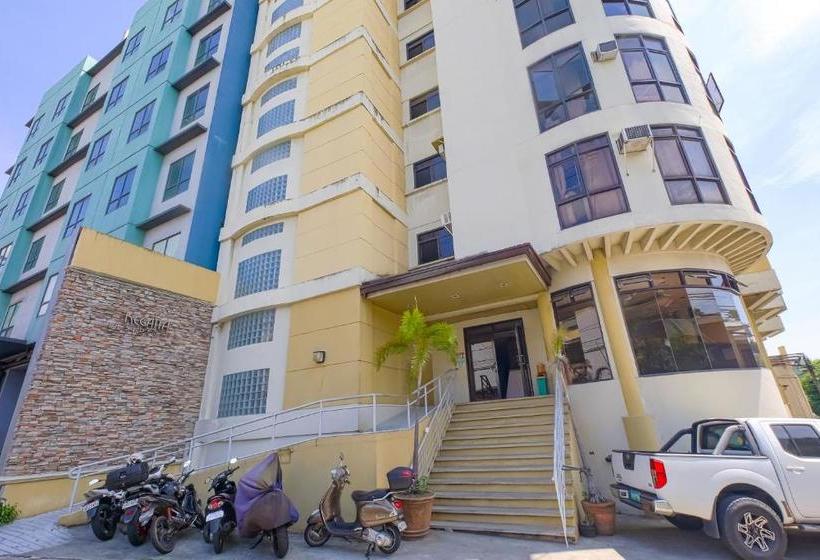 בית מלון כפרי Oyo 794 Regatta Residences