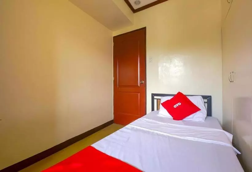 ホテル Oyo 794 Regatta Residences