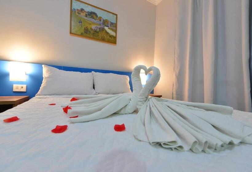 هتل Vinds Economic