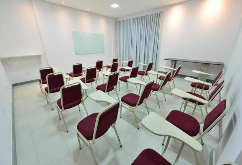 ホテル Vinds Economic