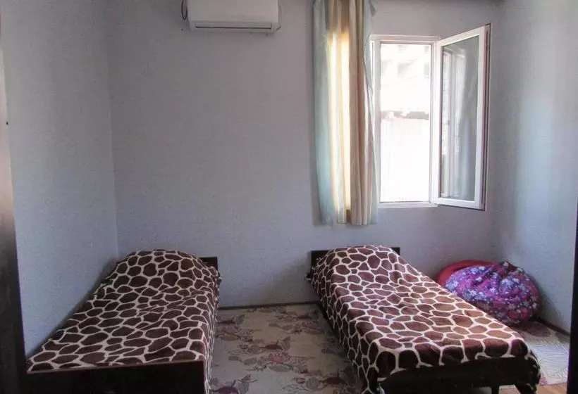 هاستل Jesis Batumi