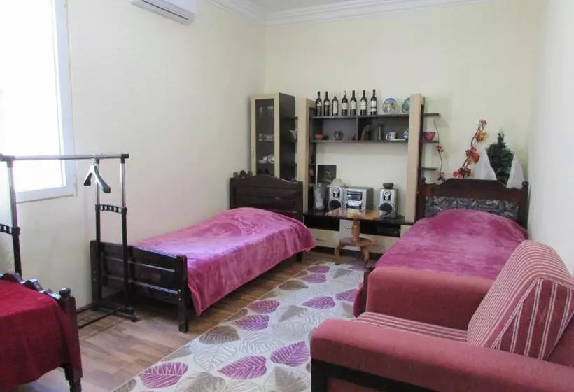 هاستل Jesis Batumi