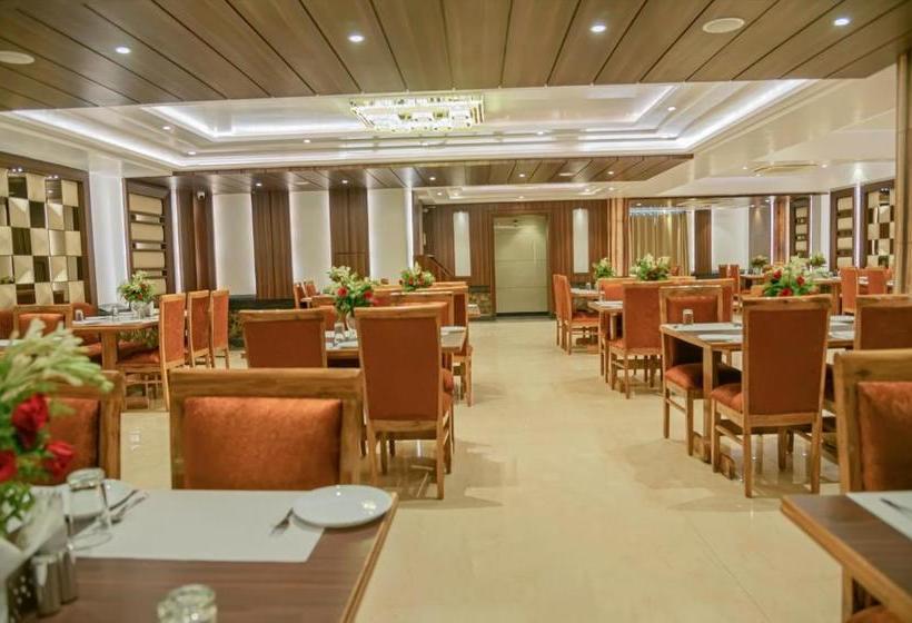 ホテル Hira Inn 10mins From Railway Station & Bus Station