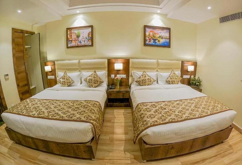 ホテル Hira Inn 10mins From Railway Station & Bus Station