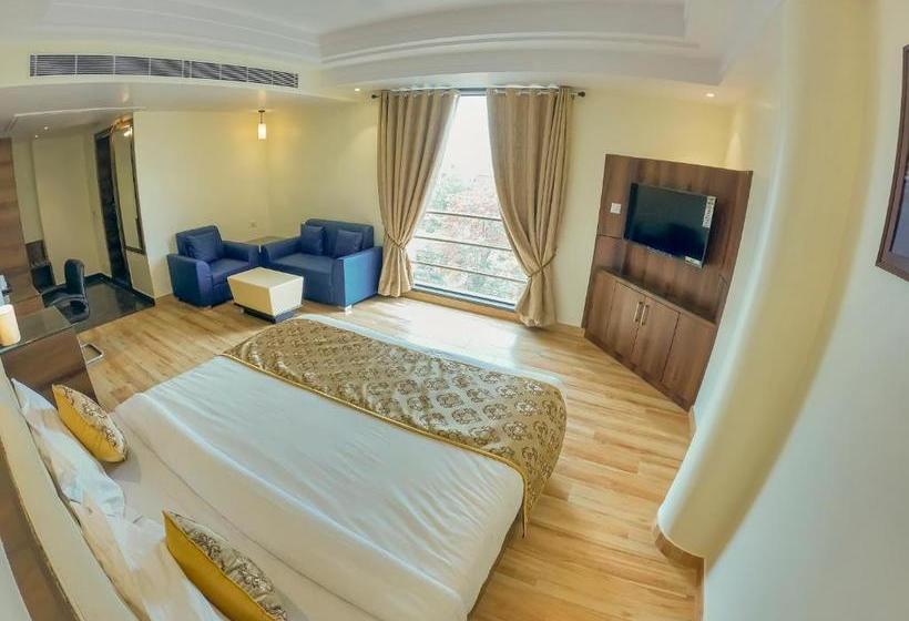 ホテル Hira Inn 10mins From Railway Station & Bus Station