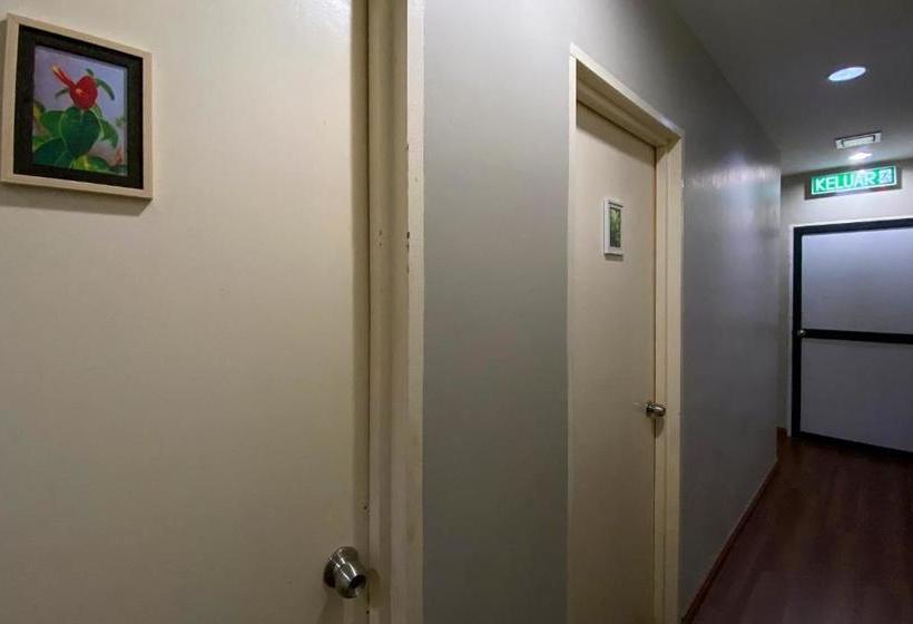 בית מלון כפרי Oyo 90222 Ling S Airbnb