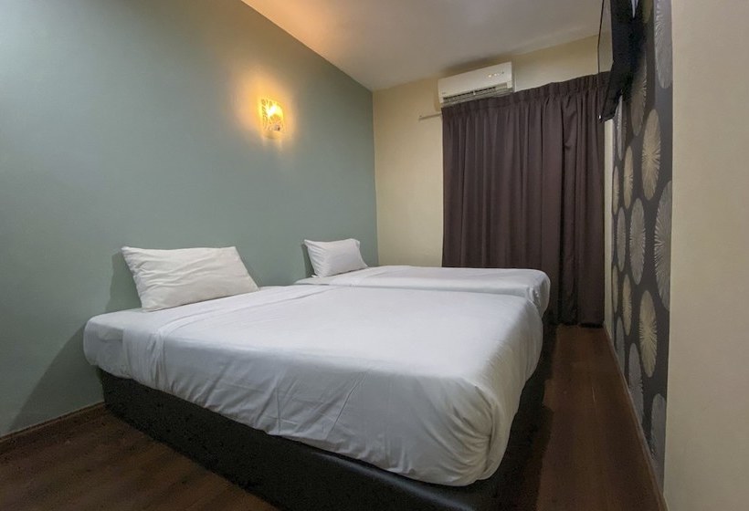 בית מלון כפרי Oyo 90222 Ling S Airbnb