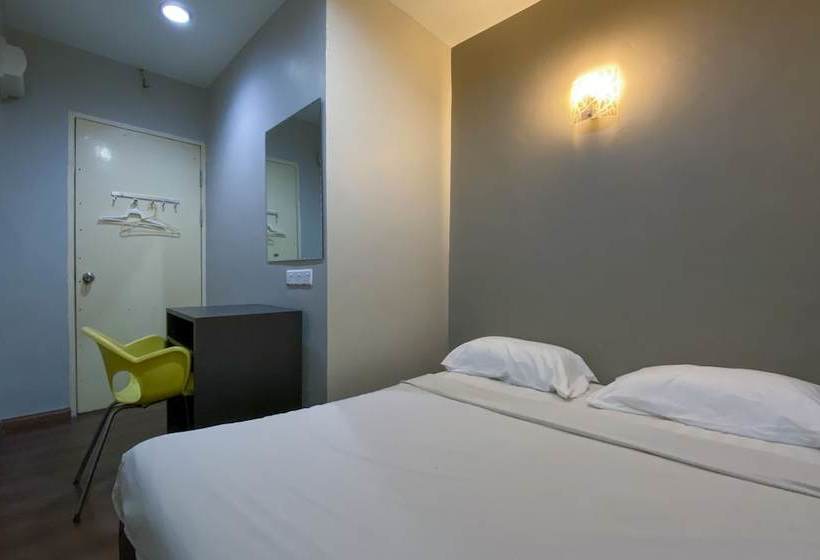 בית מלון כפרי Oyo 90222 Ling S Airbnb