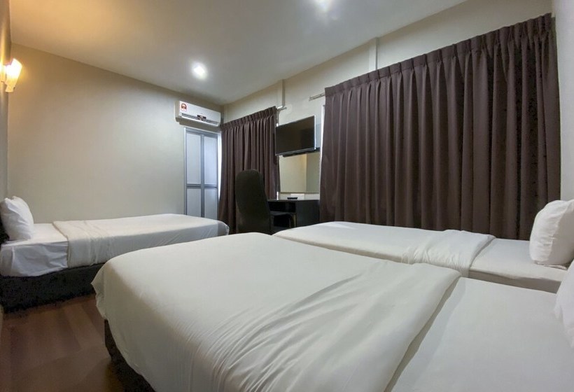 בית מלון כפרי Oyo 90222 Ling S Airbnb