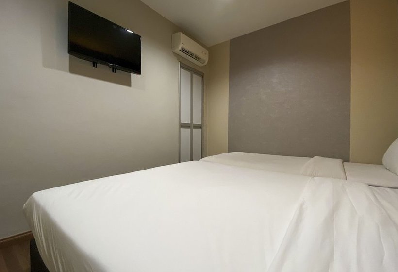 בית מלון כפרי Oyo 90222 Ling S Airbnb