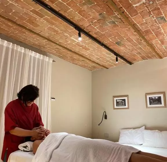 هتل Tenuta Pizzone