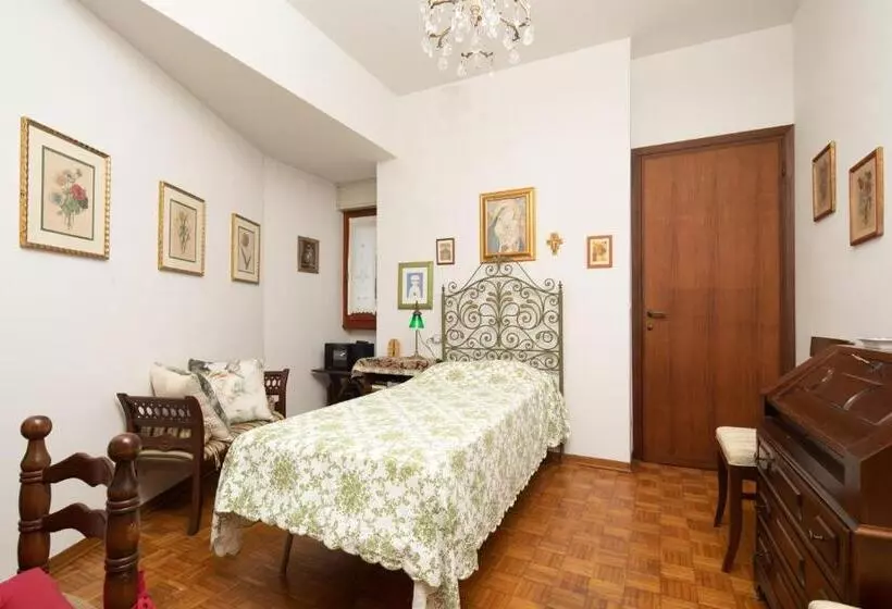 Imperiale Apartment By Mmega
