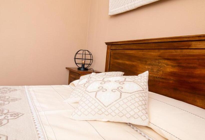 تختخواب و صبحانه Sardinianworld Cocco E Dessi Home