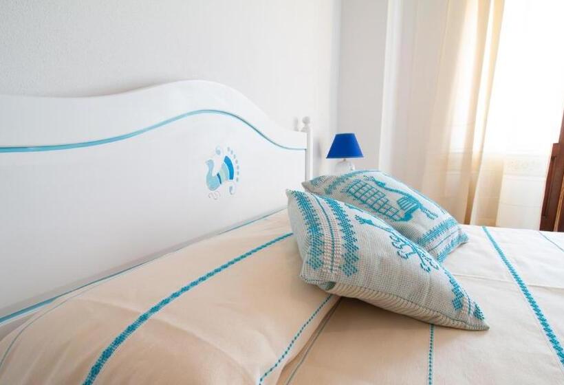 تختخواب و صبحانه Sardinianworld Cocco E Dessi Home