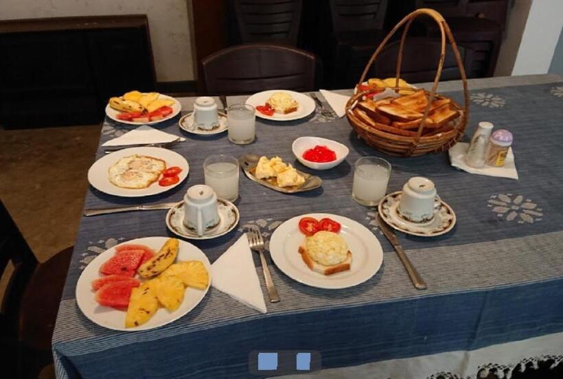 فندق Kandy Lake Layathraa