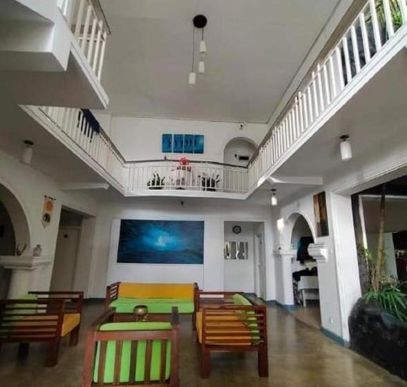 فندق Kandy Lake Layathraa