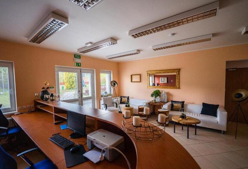 호텔 Pension V Lukách