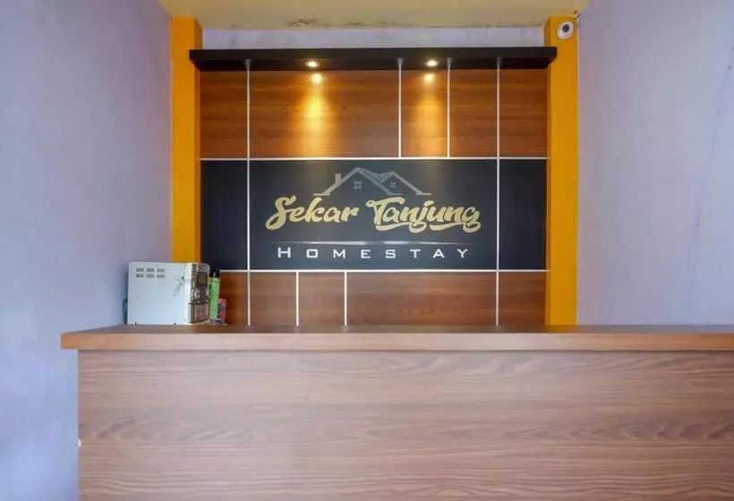 ホテル Reddoorz Near Candi Cetho Karanganyar