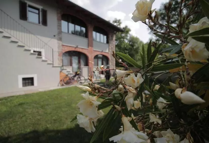 Majatalo Casa Bart, Bike And Outdoor Hospitality