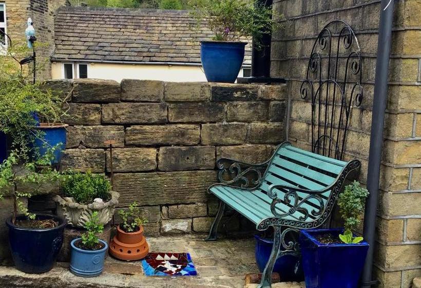 بنسيون Room In Holiday House   Village Life Holmfirth