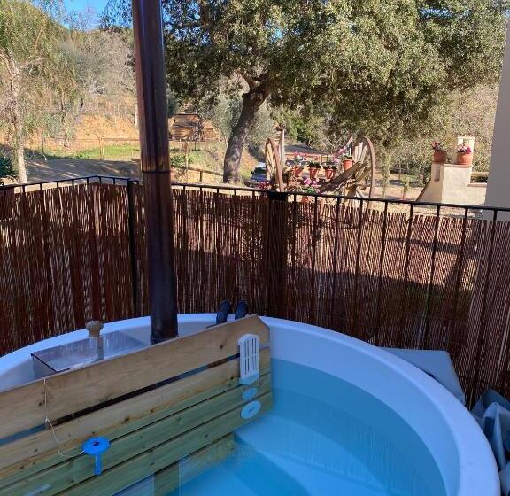 استراحتگاه Nits De Bosc