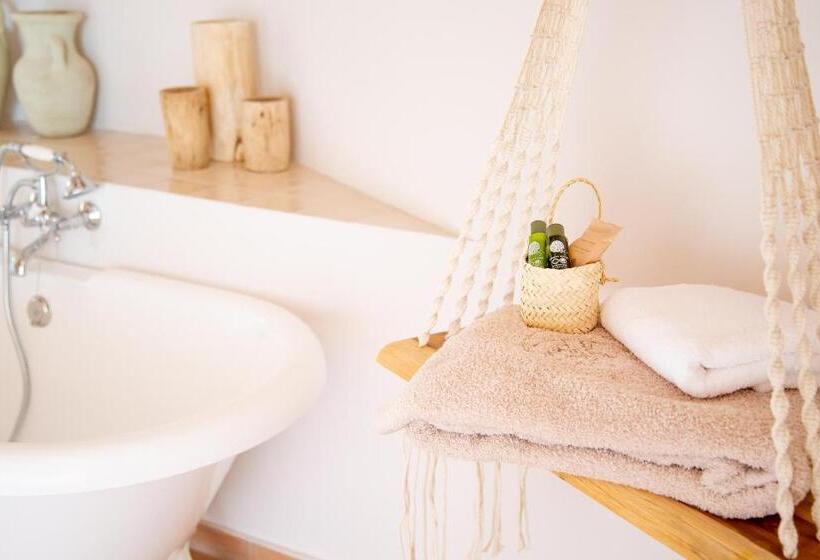 استراحتگاه Nits De Bosc