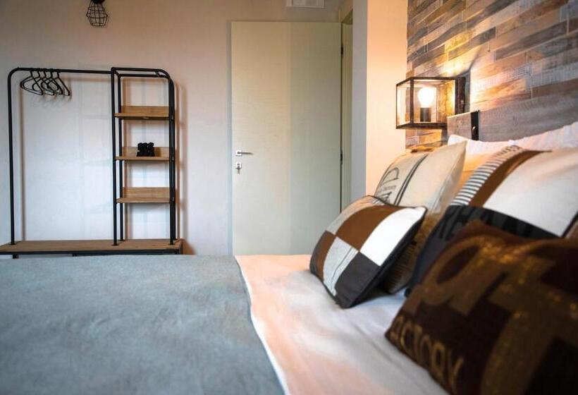 Urban Bed And Breakfast