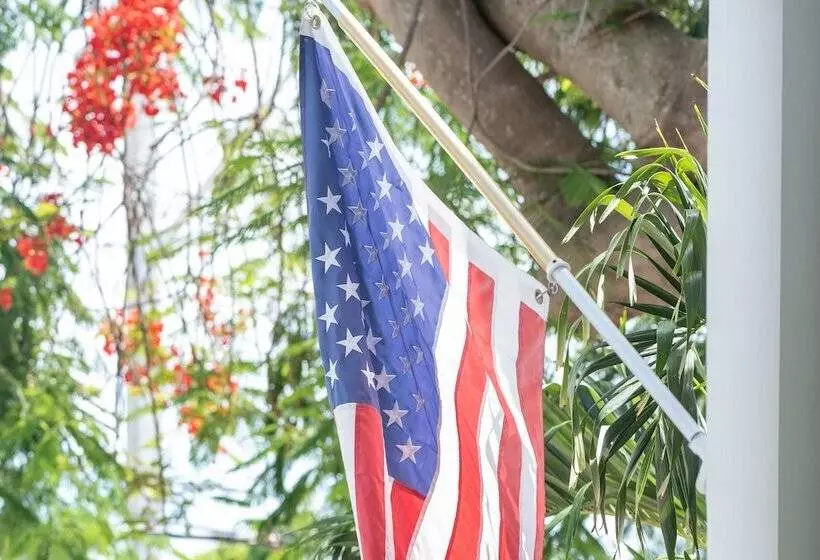 Retkeilymaja The Porch On Frances Inn   Adults Exclusive