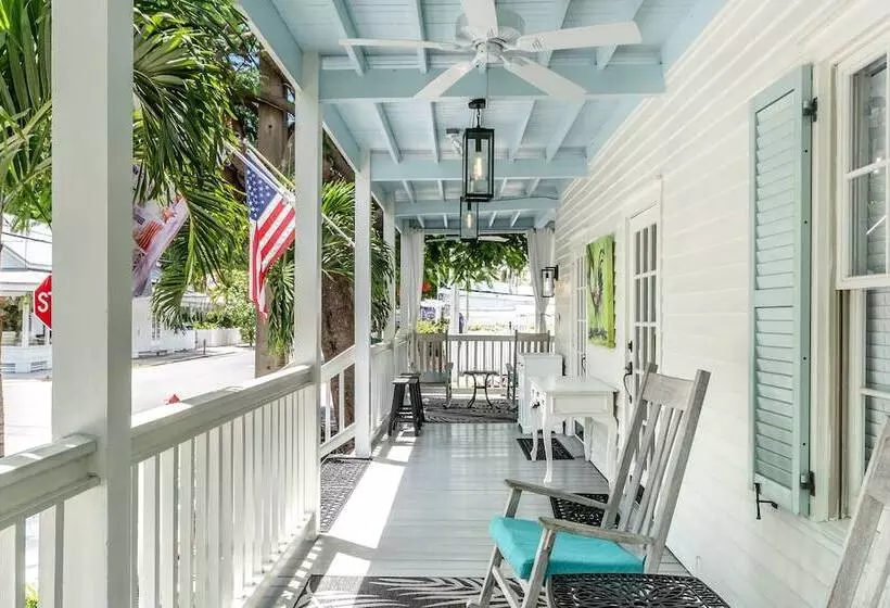 Retkeilymaja The Porch On Frances Inn   Adults Exclusive