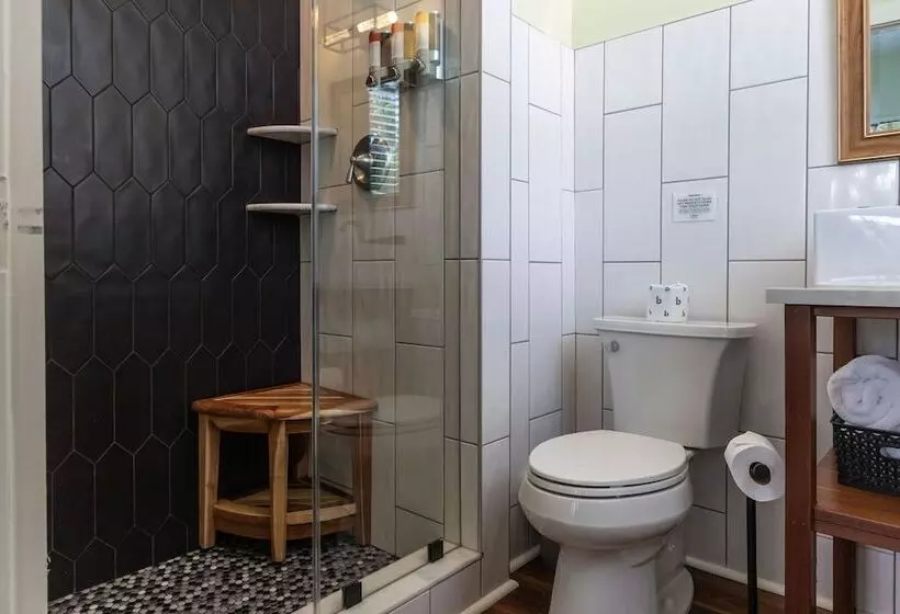 Retkeilymaja The Porch On Frances Inn   Adults Exclusive