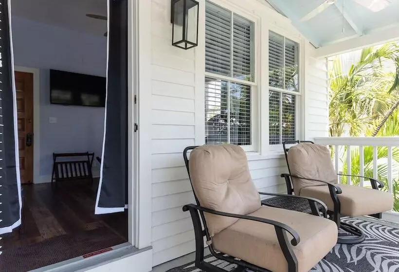 Retkeilymaja The Porch On Frances Inn   Adults Exclusive