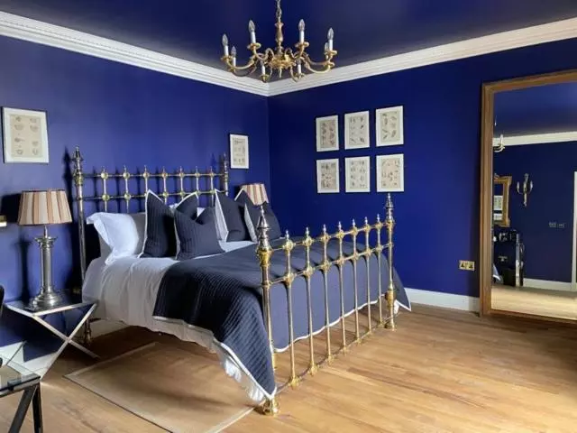 Duncraig Castle Bed And Breakfast