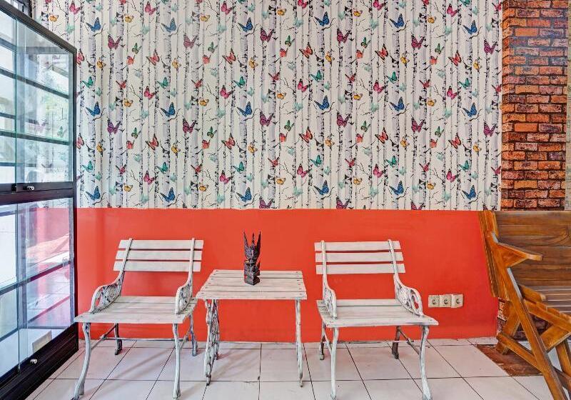 Otel Spot On 90403 Gosepa Ngagel