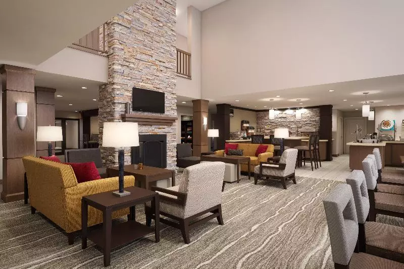 Hotelli Staybridge Suites   Southgate   Detroit Area, An Ihg