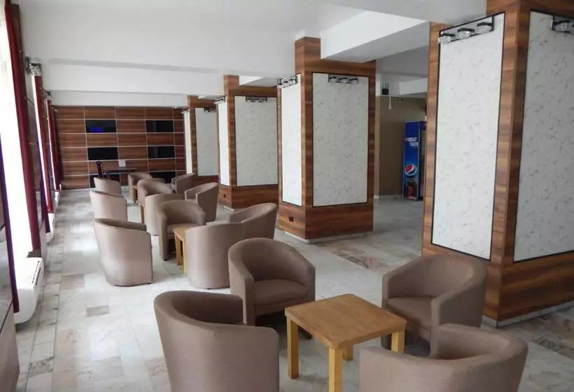 Hotelli Traian Caciulata