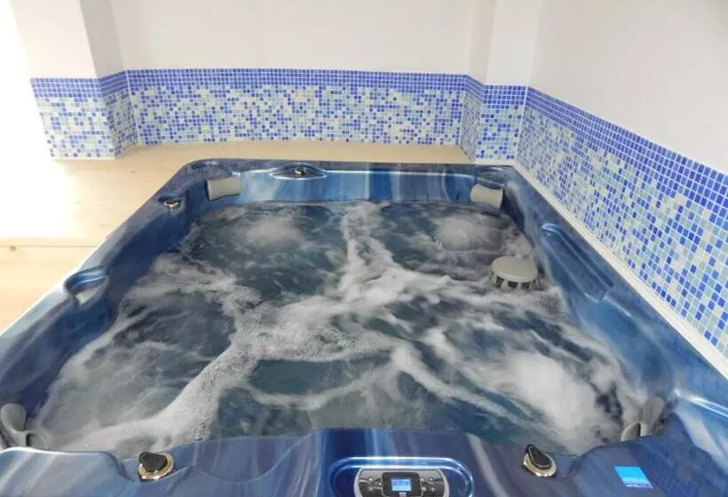 Hotelli Traian Caciulata