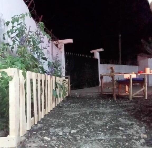 هاستل Swahili House & Art