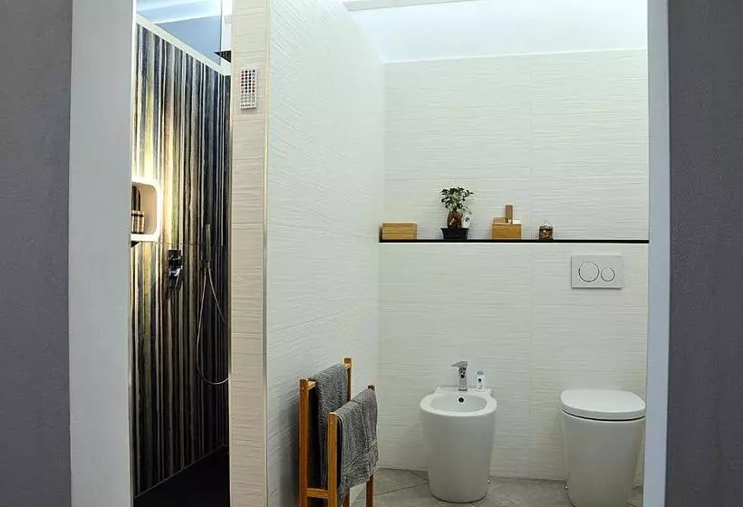 ベッドアンドブレックファースト Bb Borgo Biella