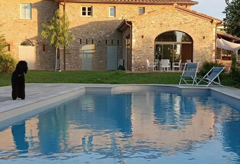 تختخواب و صبحانه Casale1918