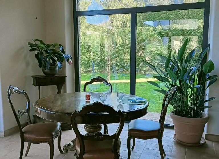 تختخواب و صبحانه Casale1918