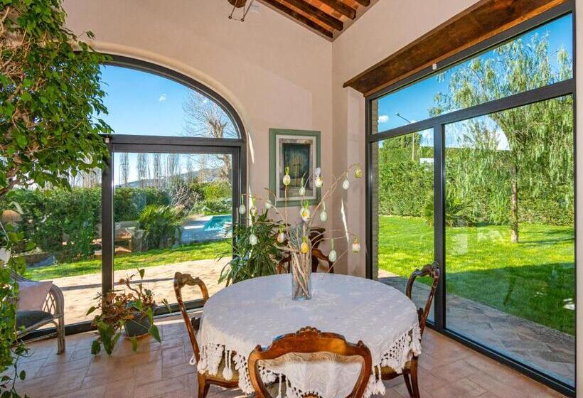 تختخواب و صبحانه Casale1918