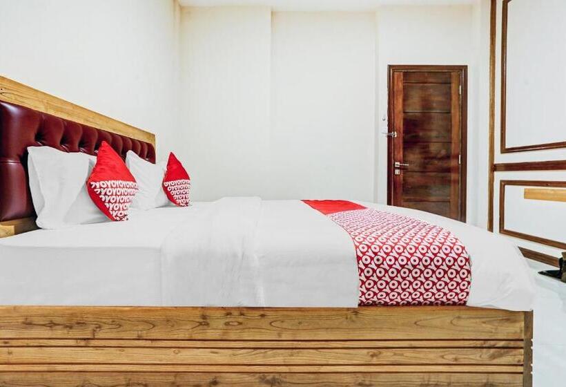 בית מלון כפרי Capital O 90428 Remington