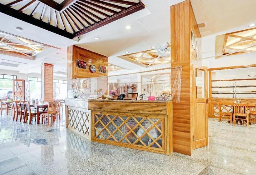 בית מלון כפרי Capital O 90428 Remington