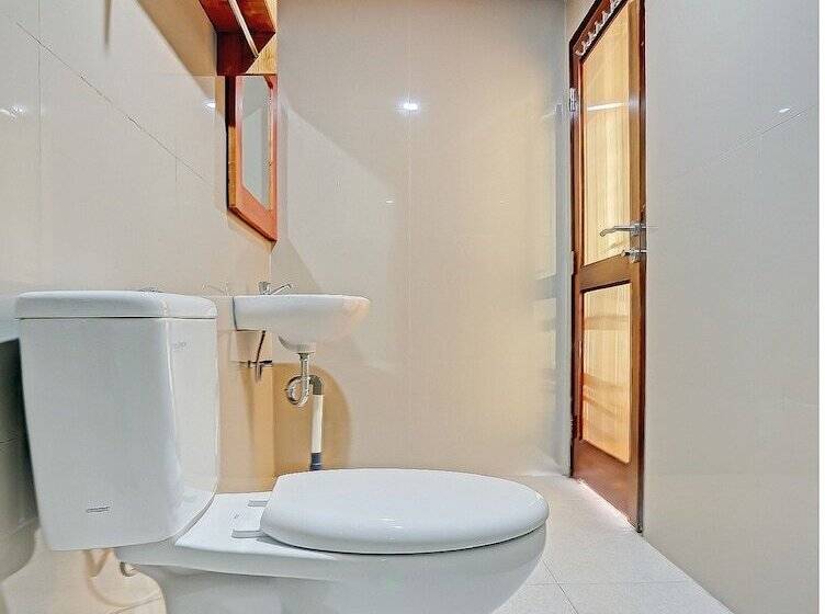 בית מלון כפרי Capital O 90428 Remington