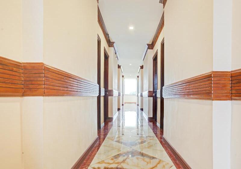 בית מלון כפרי Capital O 90428 Remington