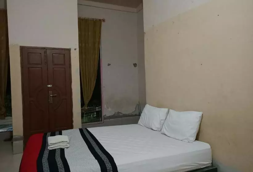 ホテル Oyo 90441 Kuntawa Guesthouse
