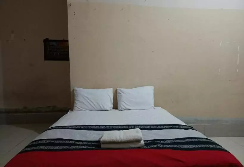 ホテル Oyo 90441 Kuntawa Guesthouse