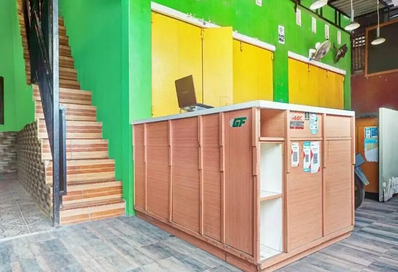 ホテル Oyo 90441 Kuntawa Guesthouse