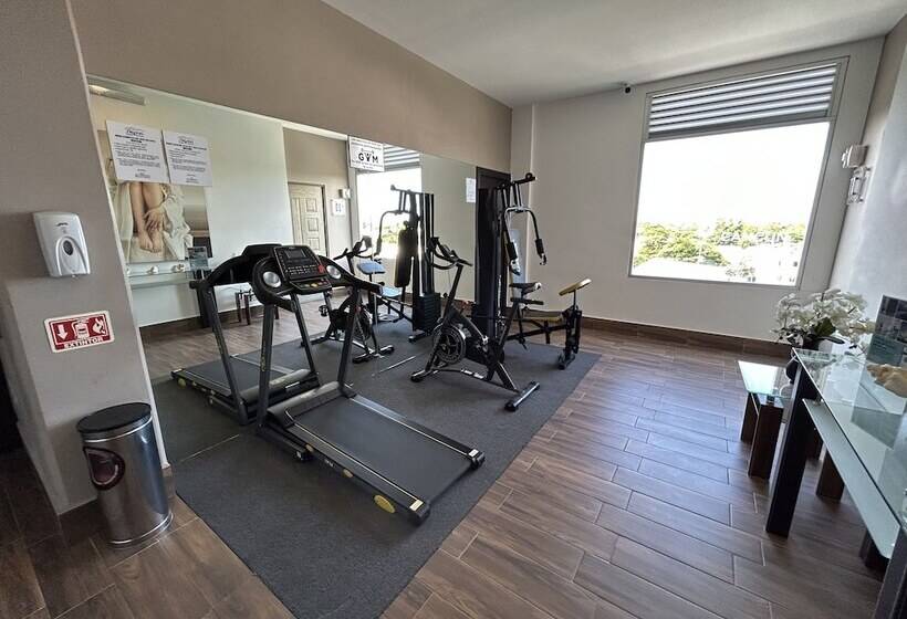 فندق Sky Inn Cancun