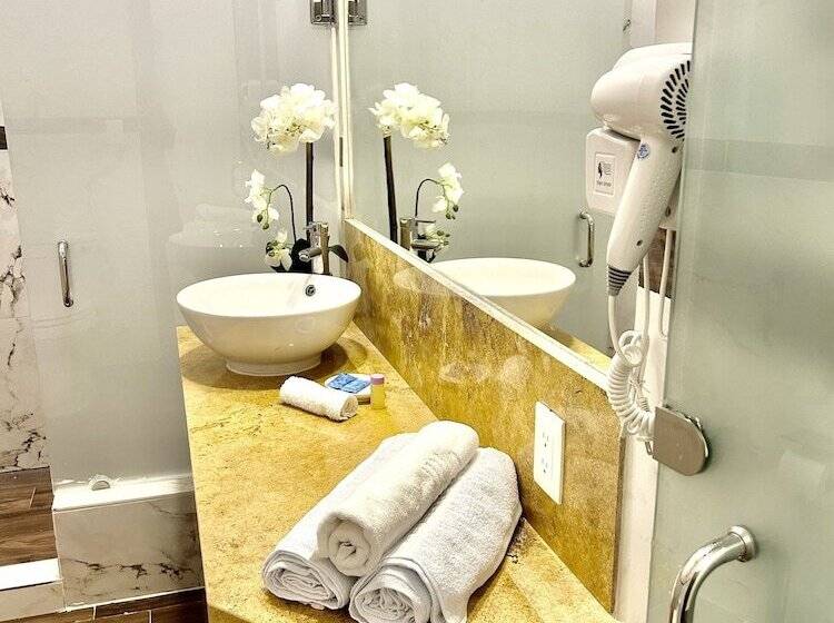 فندق Sky Inn Cancun